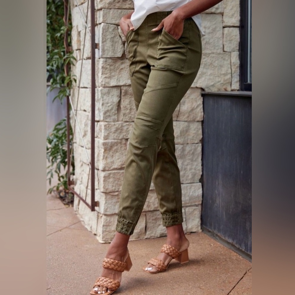 SPANX Stretch Twill Cargo Jogger Olive Green